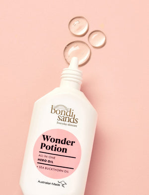 Bondi Sands Wonder Potion Hero Oil - Flatlay with swatch